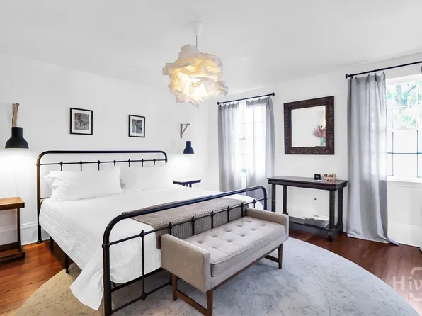 121 W Park Avenue #1, Savannah, GA 31401