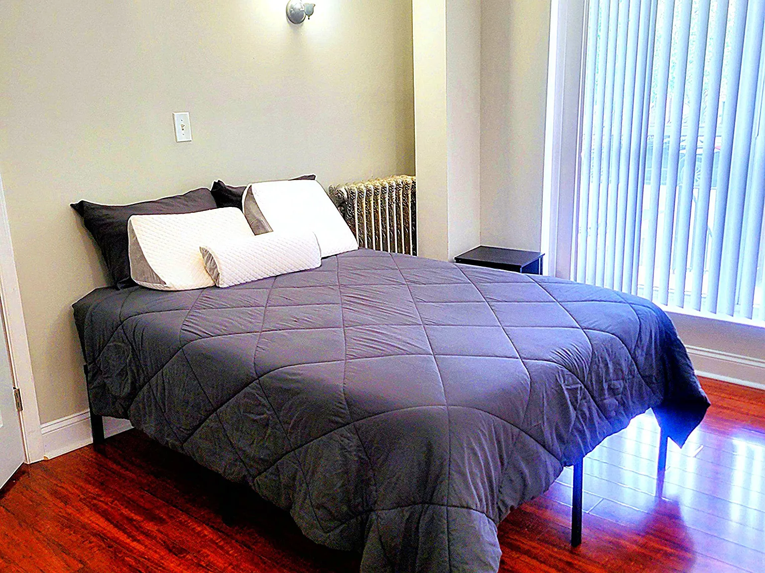 4 bed, 4.0 bath, 1850 sqft, $828 — Photo 2