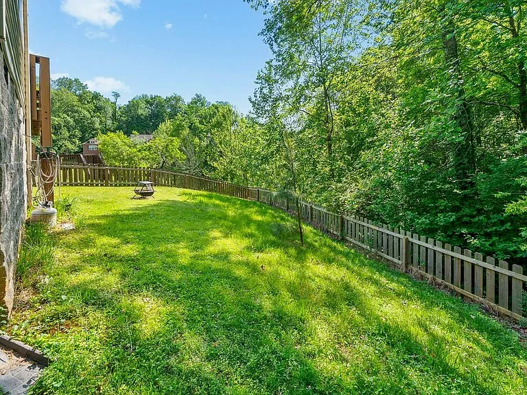 602 Hidden Valley Dr — Photo 11