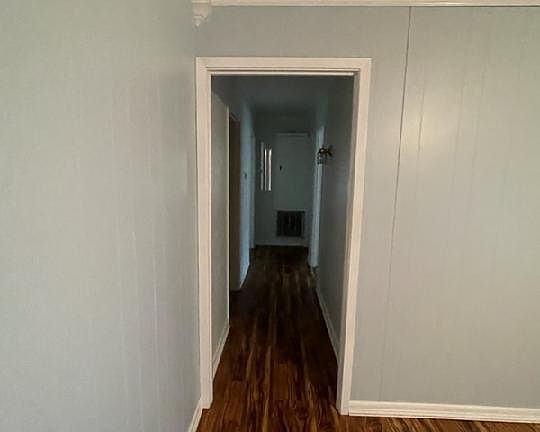5th image of 2524 Central Blvd