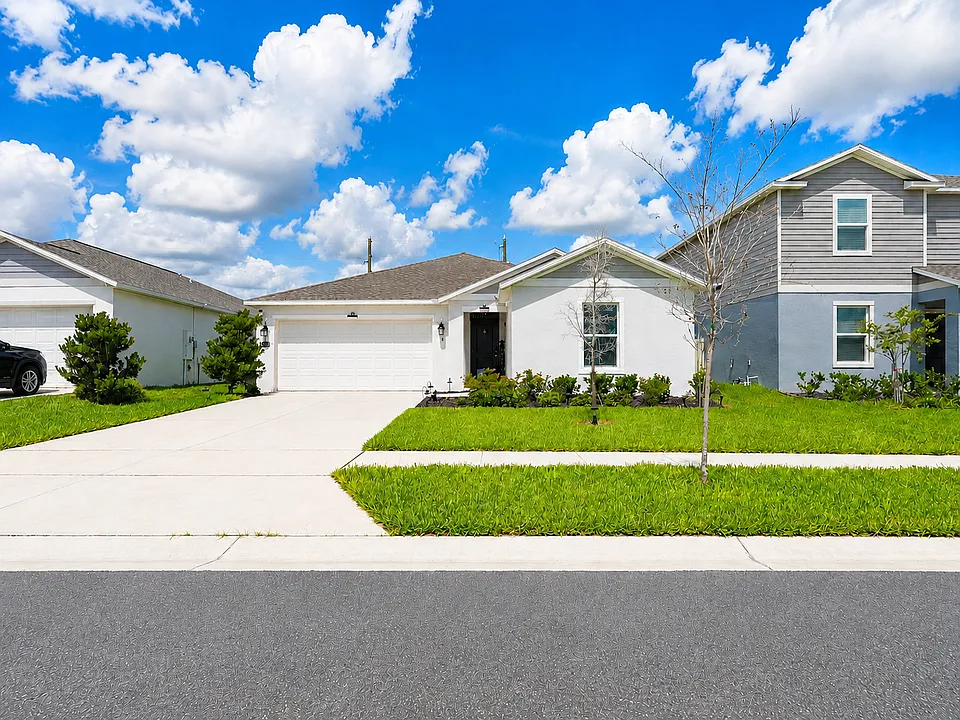 2450 McKinley Dr