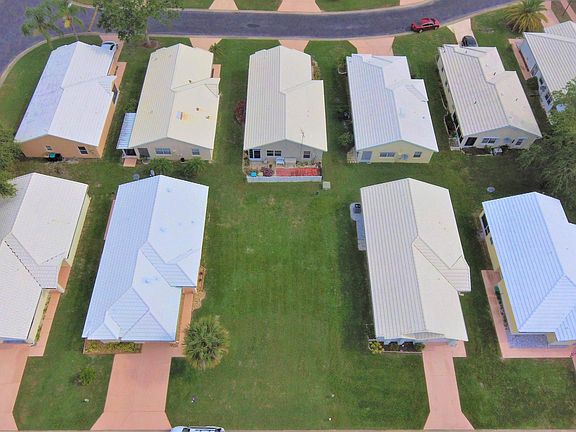 3rd image of 1941 Myrtle Ct NE