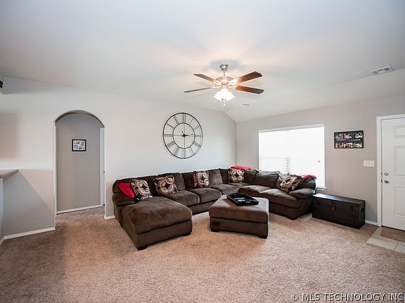 4th image of 25043 E 91st Pl