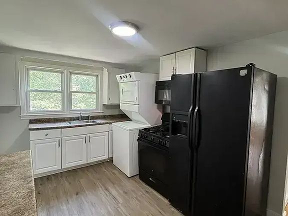 3rd image of 35 Goodyear St #1