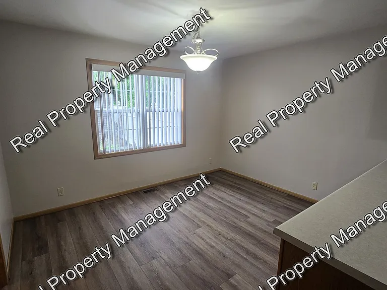 1710 Firestone Ln #F — Photo 6