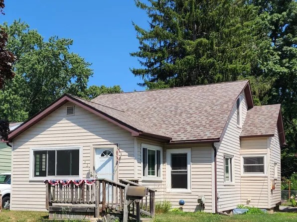 930 Williams St, Williamston, MI 48895