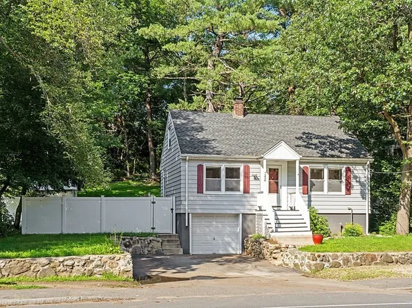 256 Walnut St, Saugus, MA 01906