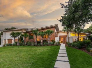 1900 Waterway Blvd, Isle Of Palms, SC 29451