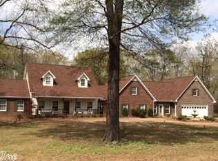 142 W Eden Park Rd, Searcy, AR 72143