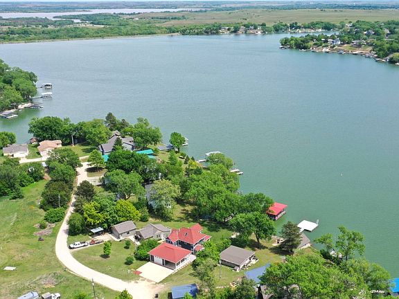2nd image of 206 Watersedge Loop #D-17