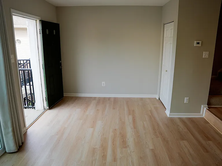 Entrance & Family Room