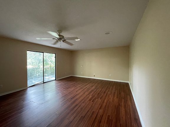 3rd image of 3308 W Arlington Loop