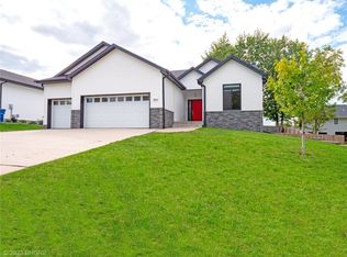 4104 SE 34th St, Des Moines, IA 50320