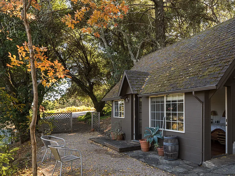 Guest cottage 2