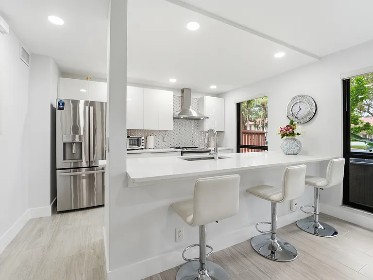 505 Brackenwood Pl — Photo 45