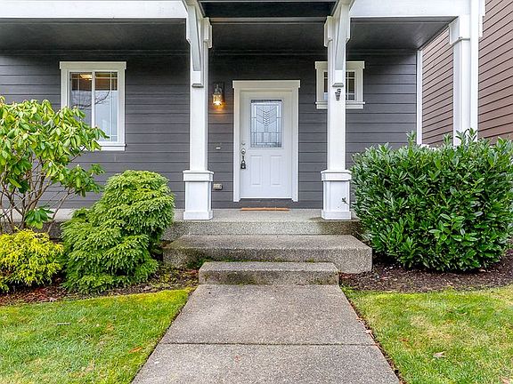 2nd image of 4529 McKinley St NE