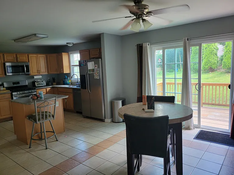 25 Villa Nova St #4 — Photo 6