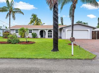 6946 Paul Mar Dr, Lake Worth, FL 33462