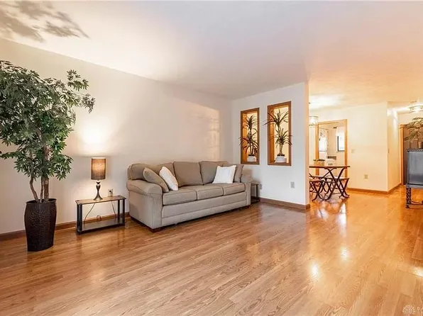 7850 Betsy Ross Cir, Dayton, OH 45459