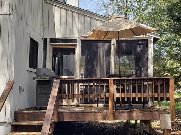 3rd image of 6261 Park Pl