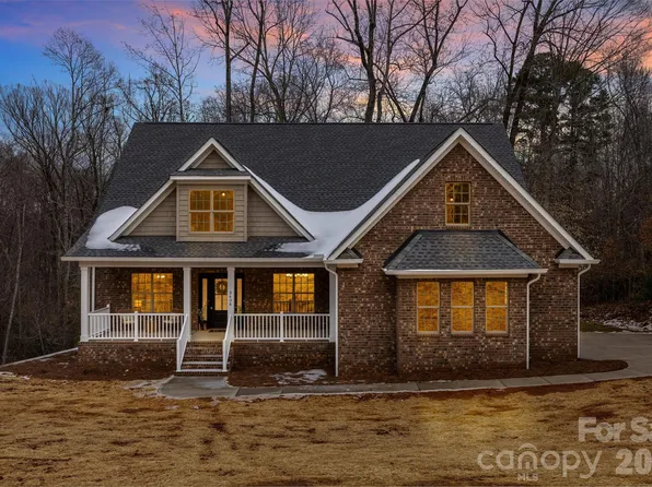 3408 Araglin Dr, Gastonia, NC 28056