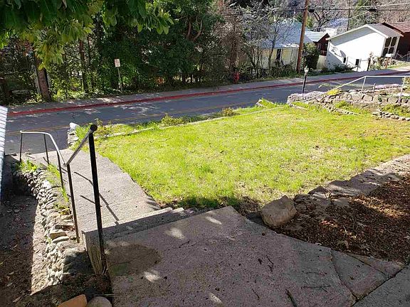 4th image of 4846 Siskiyou Ave