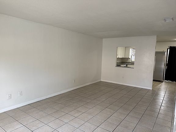 4th image of 980 Canalview Blvd Unit B-5