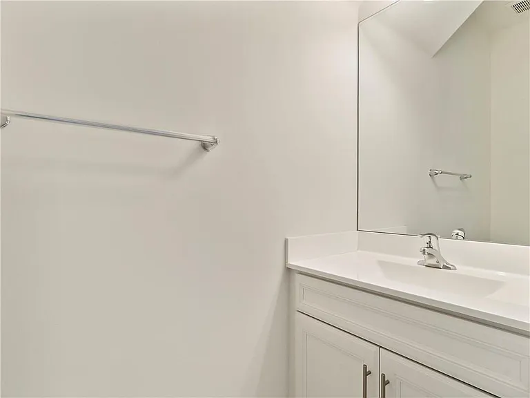 13056 Anthorne Ln #113 — Photo 19