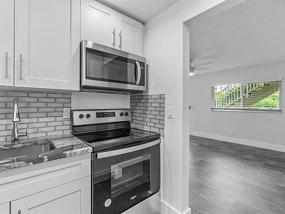 4th image of 1850 Palm Trl APT 103