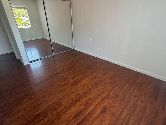 4th image of 12225 Pacific Ave #8