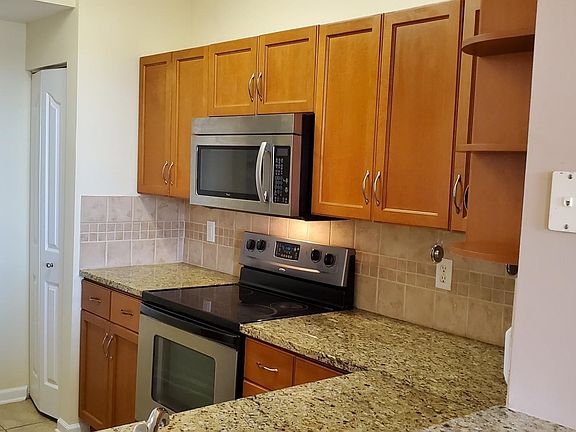5th image of 10435 MIDTOWN Parkway #407
