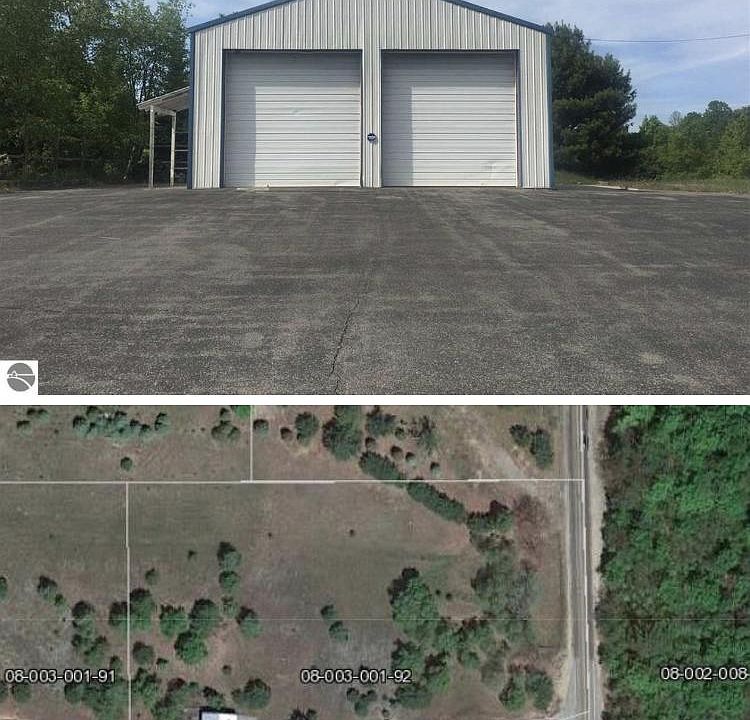2nd image of 3868 N Reynolds Rd