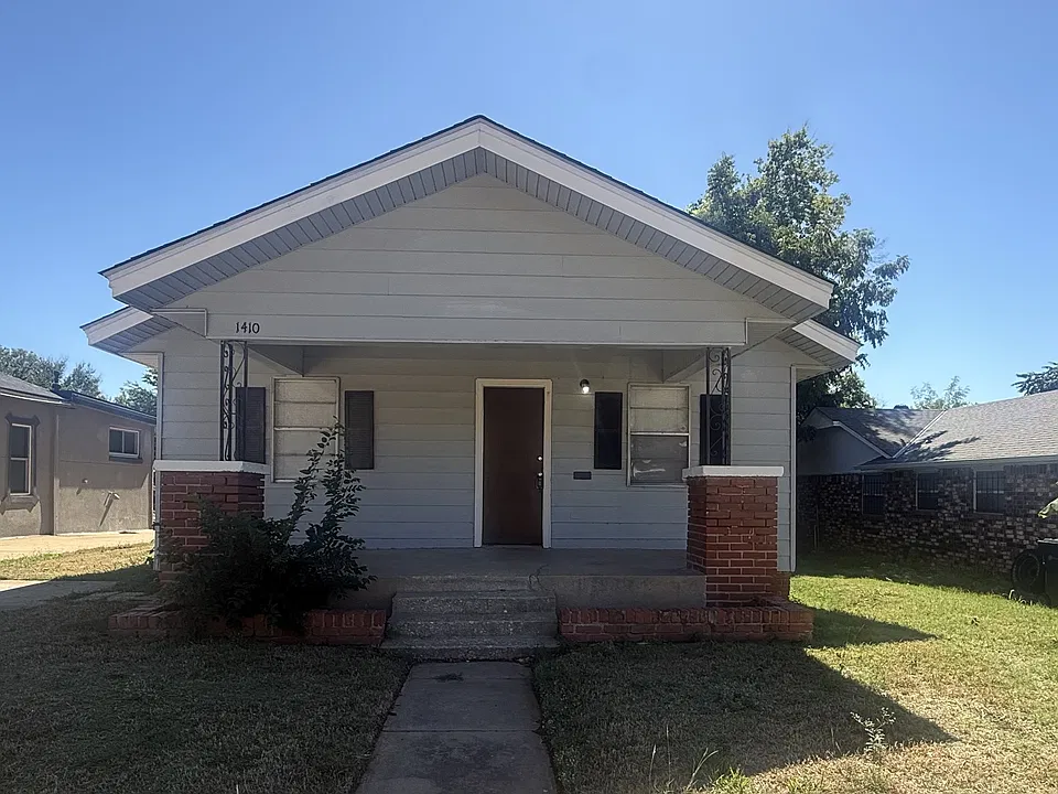 1410 NE 11th St