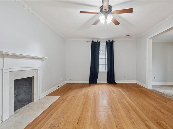 5th image of 3632 Kenwood Ave