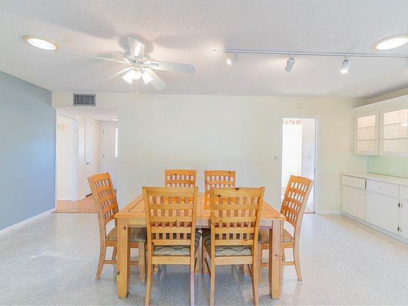 4th image of 635 Oakmont Ave