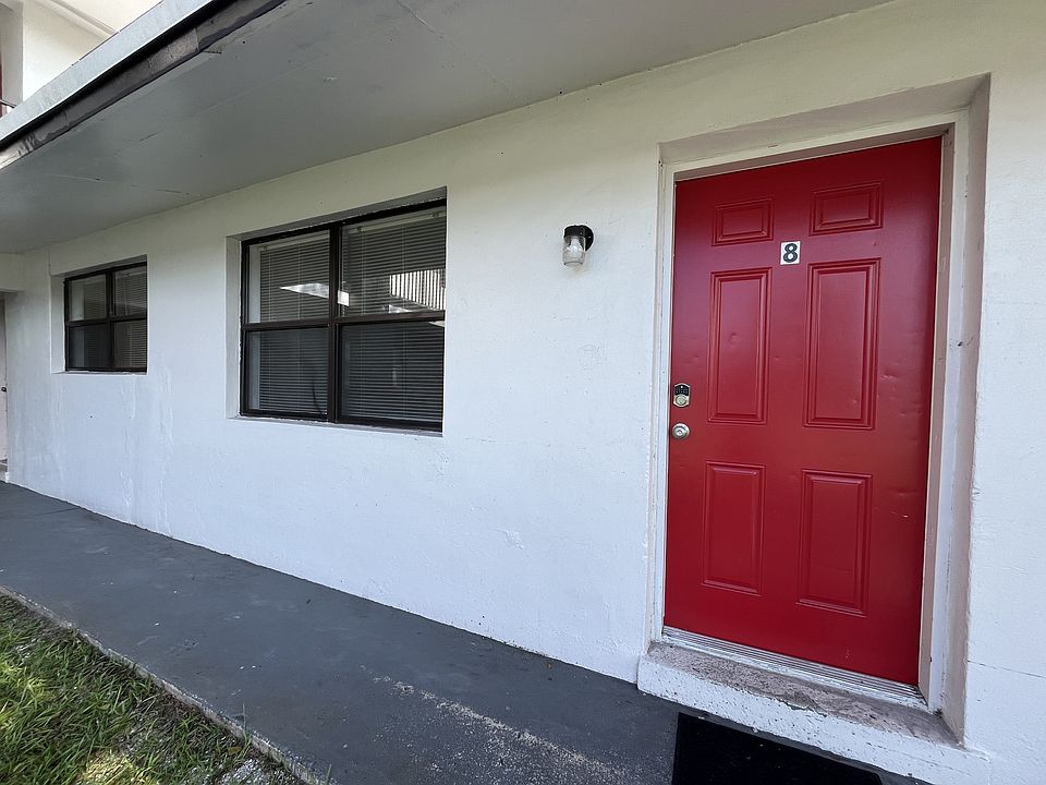 1st image of 1610 N 25th St #8