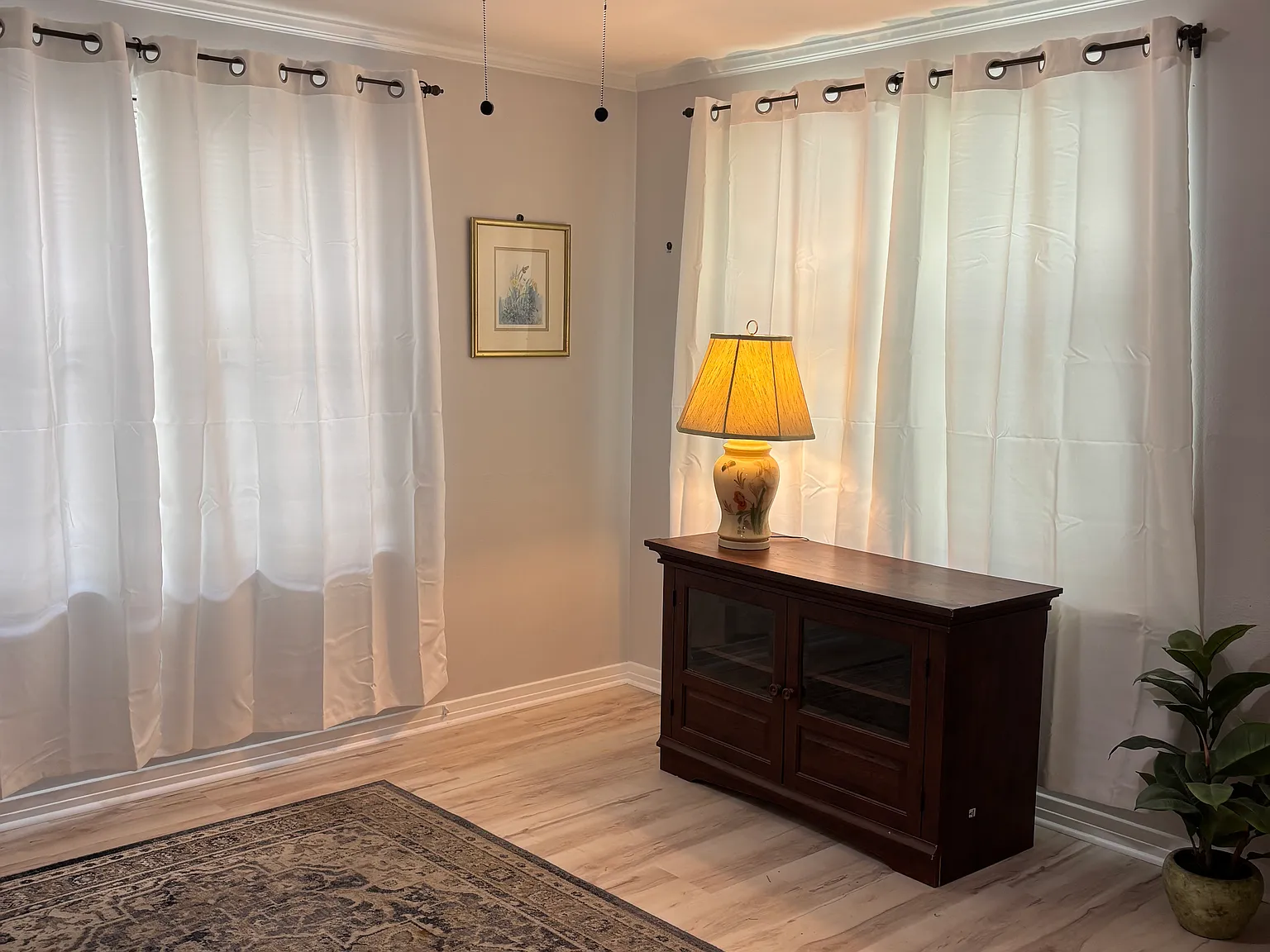 2 bed, 1100 sqft, $1,975 — Photo 2