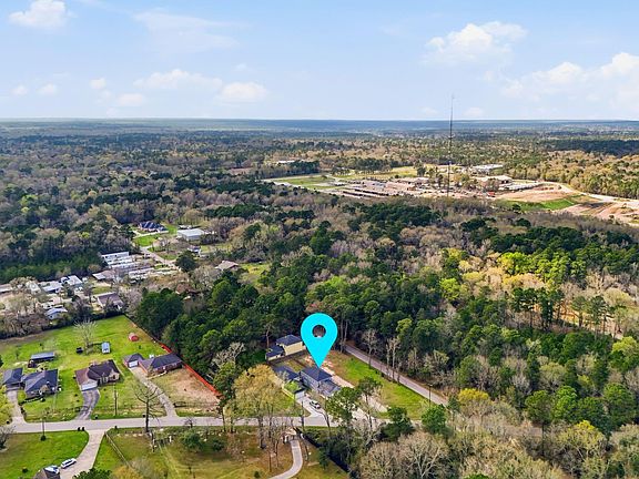 2nd image of 712 Old Magnolia Rd