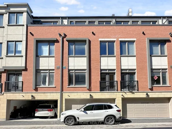 18 Teasel Way, Markham, ON L3R 9S3