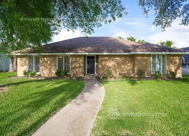 6616 Braddock Pl — Photo 2