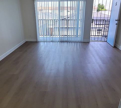 4th image of 1711 Marine Ave APT 5