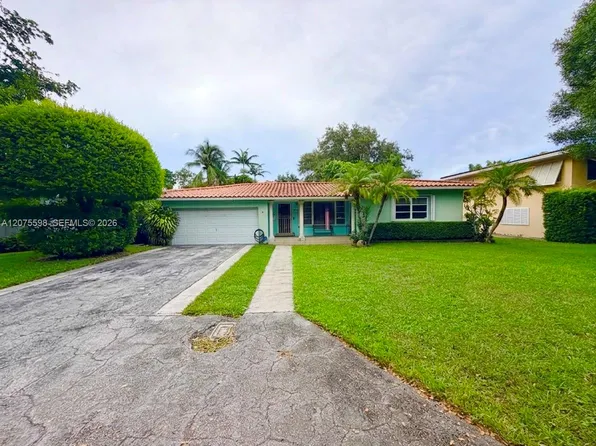 951 NE 115th St, Biscayne Park, FL 33161
