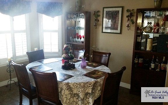 5th image of 2913 Westchester Ln