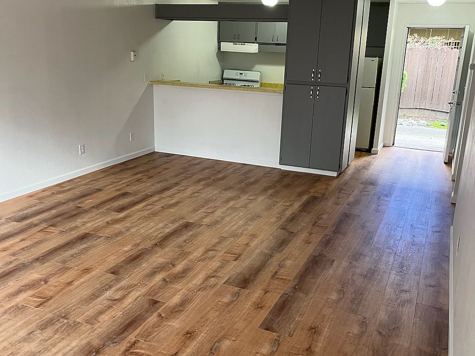 1st image of 3323 W Campus Ave #3323