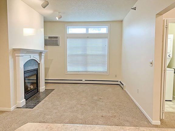 2nd image of 705 13th Ave N #123