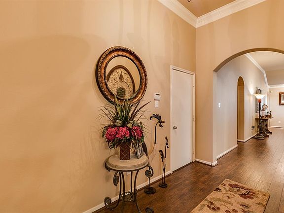 5th image of 5014 Creekside Ave