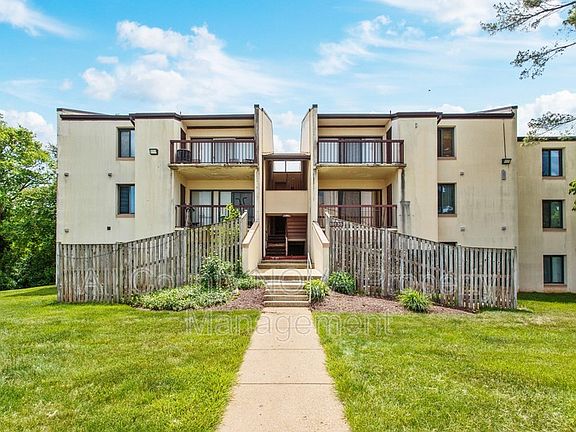4th image of 10135 Prince Pl APT 403-6A