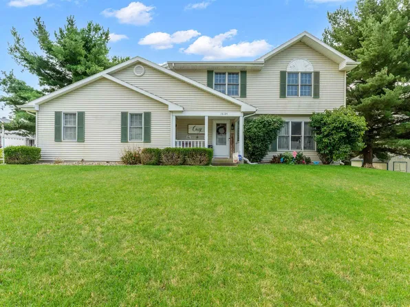 18124 Burton Dr, South Bend, IN 46637