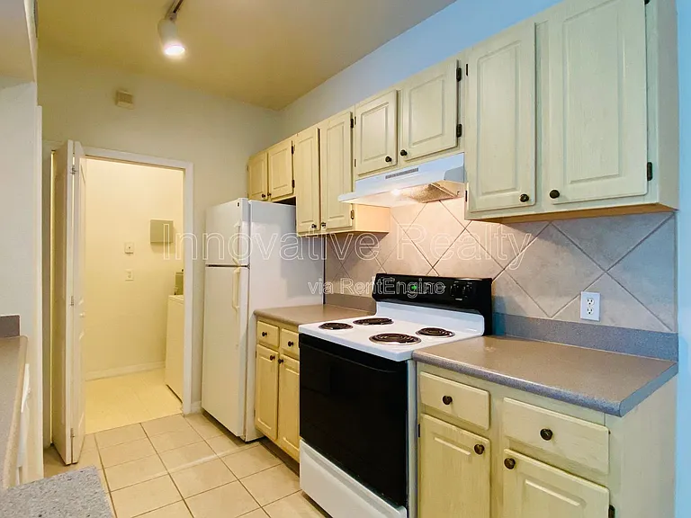 1275 Lake Shadow Cir #13305 — Photo 10