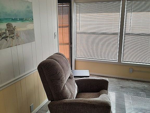 5th image of 56 Terrace Dr